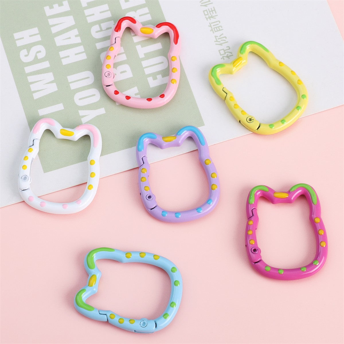 Double-Sided Enamel Lucky Cat Keychain (28×35mm)