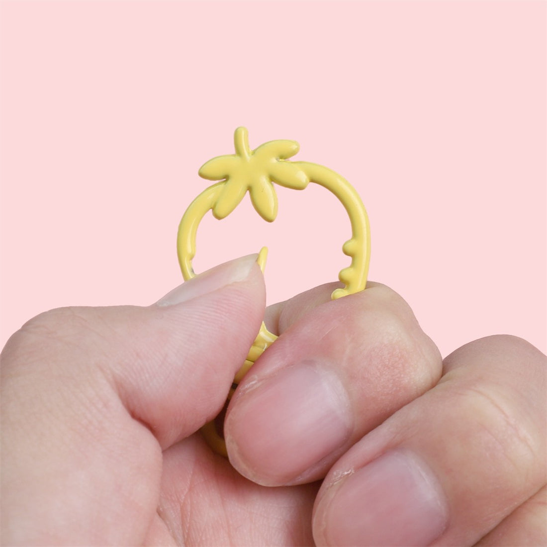 Spray Paint Color Strawberry-Shaped Keychains